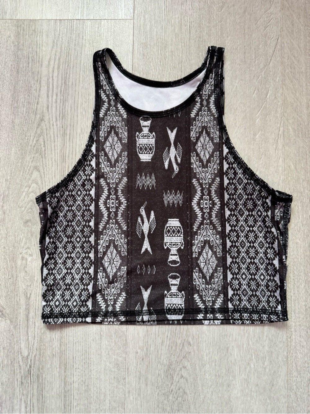Tiki Yoga Black & White Tribal Print Crop Tank Top